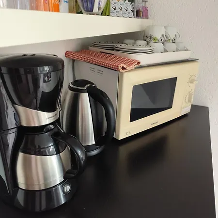 65qm Mit Innenhof - Netflix - Gameroom - Wlan - - Ps3 - Populaere Umgebung 'lindener Berg'