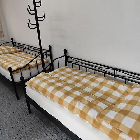 65qm Mit Innenhof - Netflix - Gameroom - Wlan - - Ps3 - Populaere Umgebung 'lindener Berg' Appartement